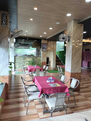 Food & Drinks 2, The Galley, Kangra
