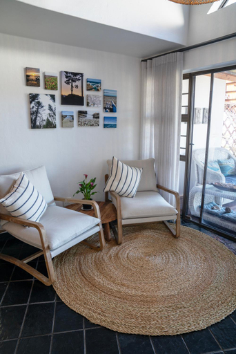 Public Area 4, Cycads on Sea Guest House, Cacadu