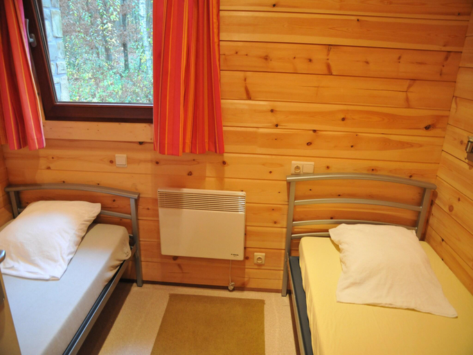 Bedroom 2, Chalet in Belgium with Cozy Wood Interior, Namur