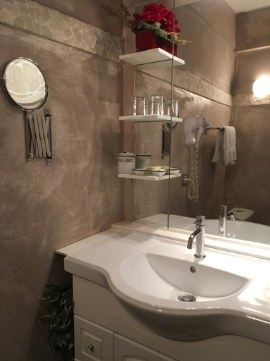 Bathroom 3, Hotel Morris, Isère