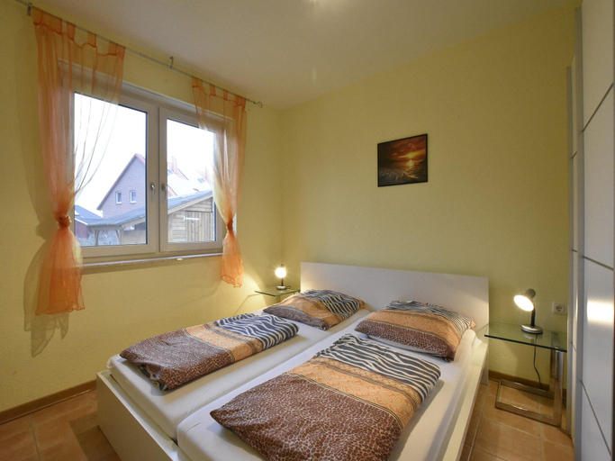 Bedroom 2, Idyllisches Ferienhaus mit uberdachter Terrasse, Nordwestmecklenburg