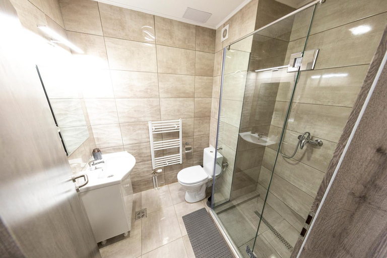 Bathroom 3, Filo Hotel Wellness & Spa, Gheorgheni