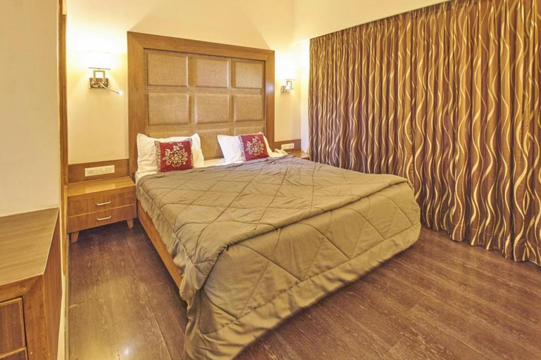 Bedroom 4, Hotel Host Inn, Ahmadabad