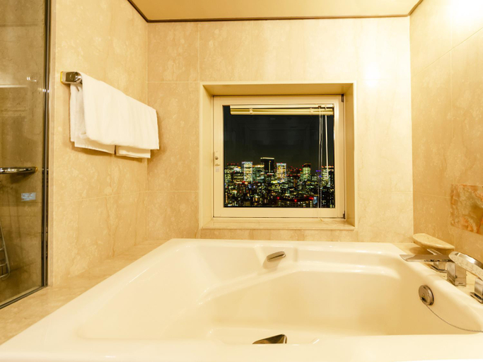 Bathroom 4, Ginza Creston, Chūō