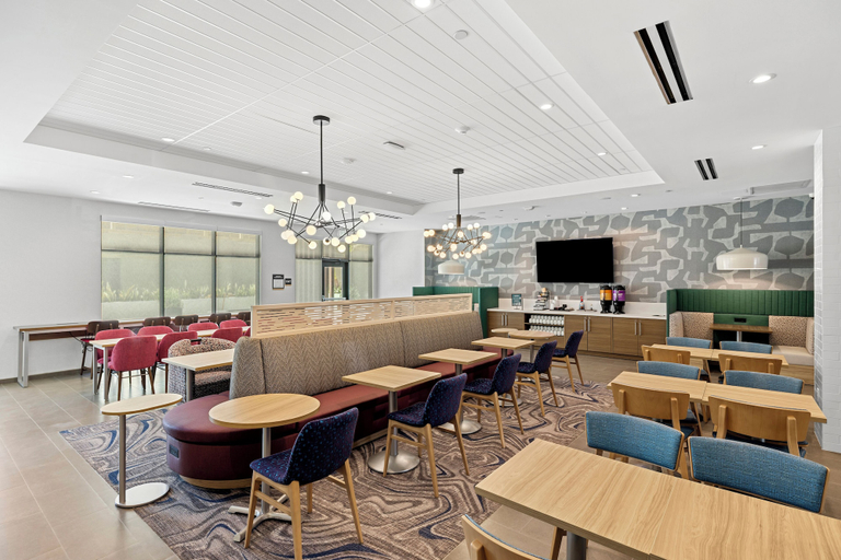 Food & Drinks 5, Home2 Suites by Hilton Riverside Downtown Convention Center, Riverside