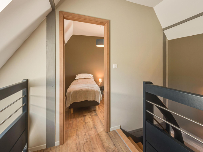 Bedroom 2, Apartment in Dambach near Vineyards, Bas-Rhin