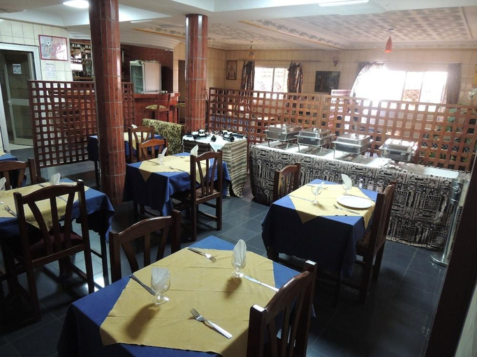 Food & Drinks 5, HOTEL SAFFANA, Wouri