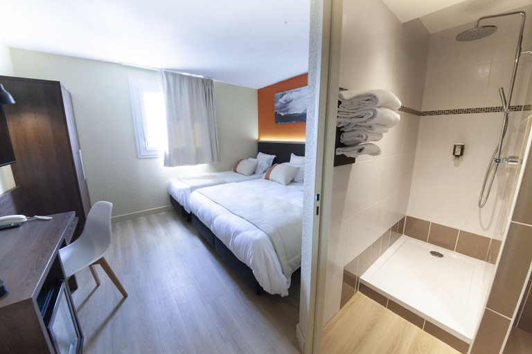 Bedroom 3, The Originals Boutique, Hôtel le Marmotel, Clermont-Ferrand, Puy-de-Dôme