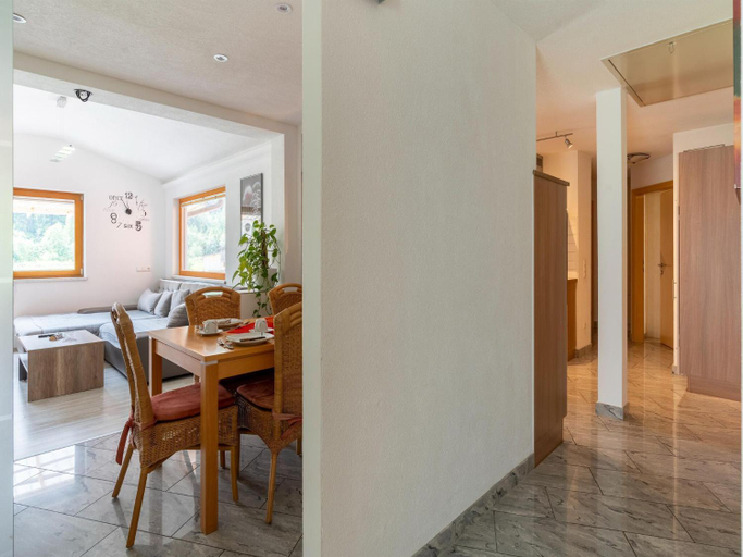 Others 3, Apartment Neukirchen near Ski Slopes, Zell am See