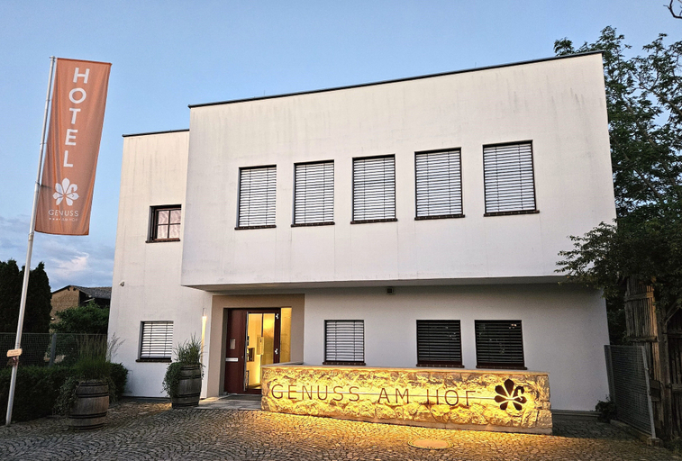 Exterior & Views 1, Hotel Genuss am Hof, Neusiedl am See