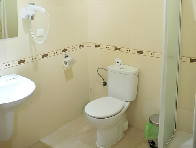 Bathroom 4, Hotel Marco Plonsk Szkolna 115, Płońsk