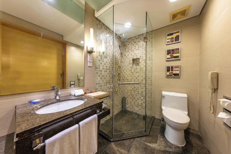 Bathroom 4, Haiyue Jianguo Hotel, Weihai