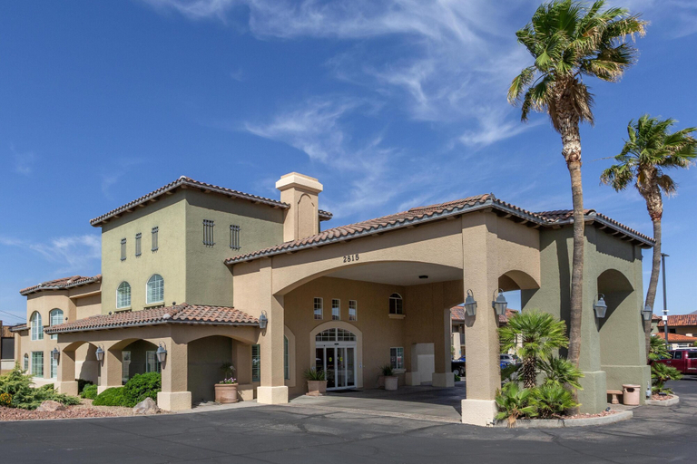 Exterior & Views 2, Best Western Plus A Wayfarer's Inn and Suites, Mohave