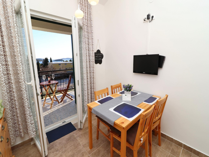 Others 5, bedroom apartment with balcony, Orebić