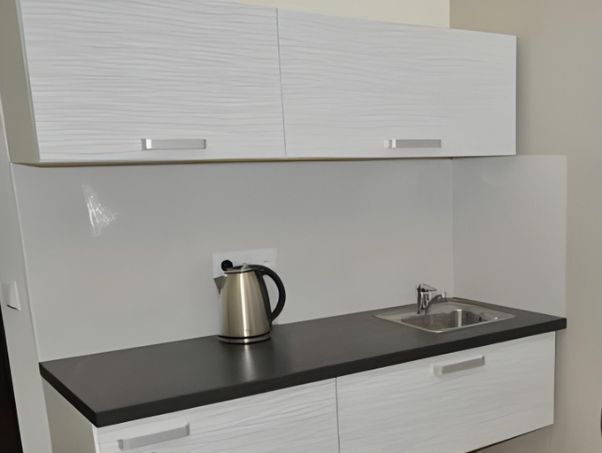 Others 3, Status Apartments, Holosiïvs'kyi