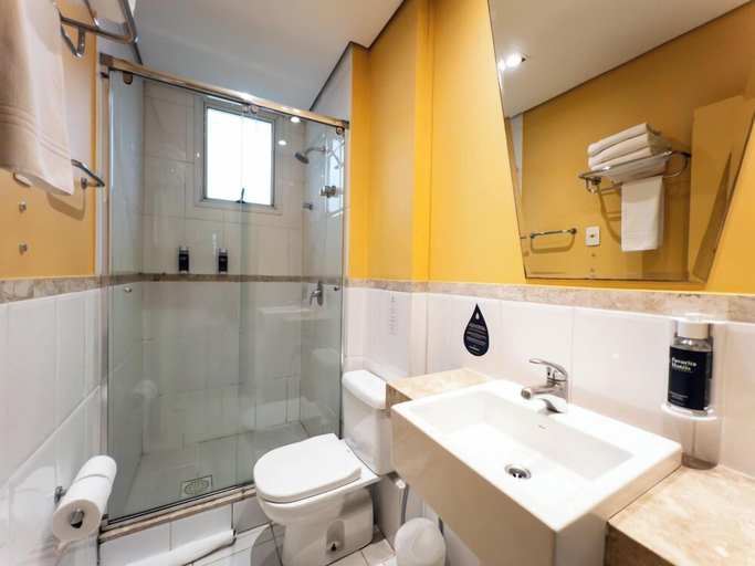 Bathroom 5, Favorita Golden Hotel e Eventos, São José