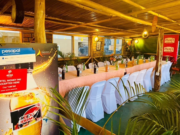 Food & Drinks 4, Citizen Cafe & Chambers, Mbale