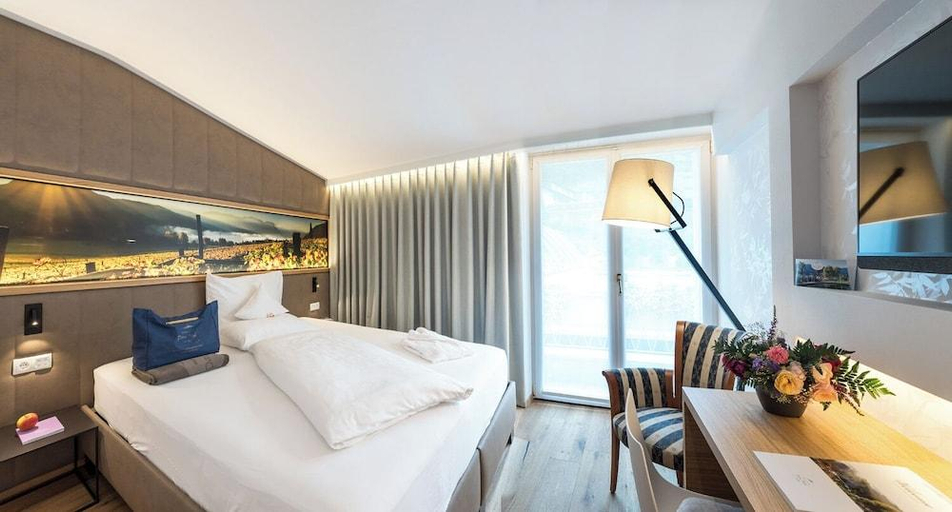 Bedroom 3, Parc Hotel Am See, Bolzano