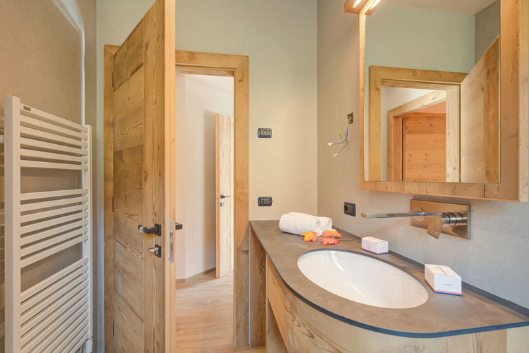 Bathroom 5, Cuore Alpino, Sondrio