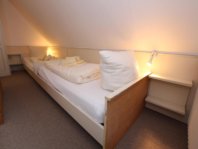Bedroom 2, Ferienwohnung in Westerland auf Sylt, Nordfriesland
