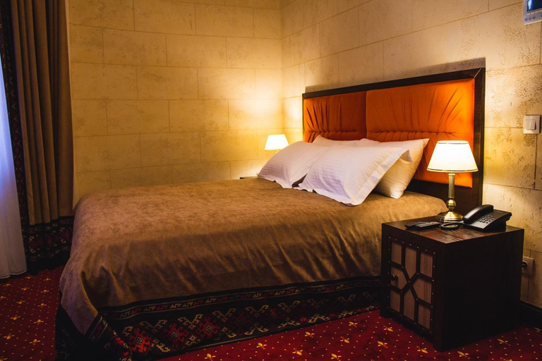 Bedroom 2, Hotel Mastara, Kominternivs'kyi