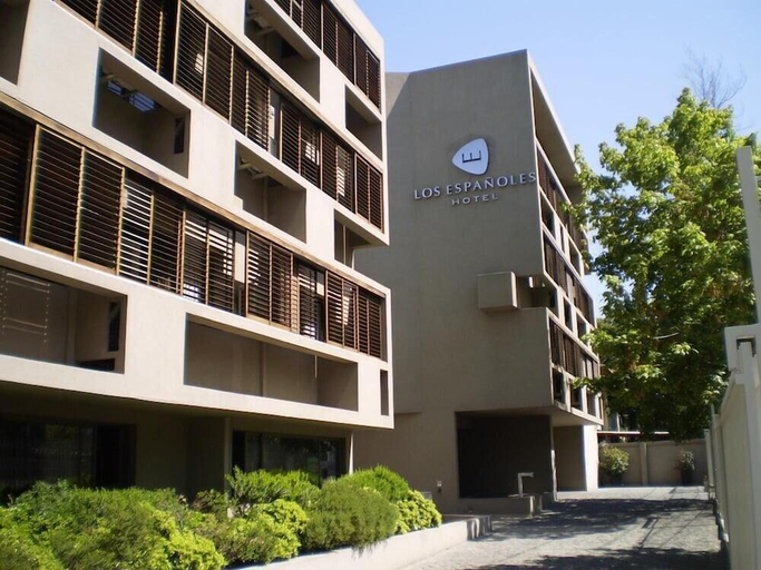 Exterior & Views 1, Hotel Los Espanoles Plus, Santiago