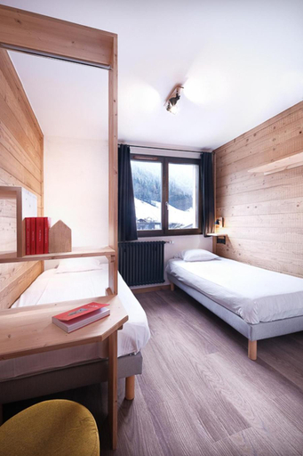 Bedroom 2, Hotel le Christiania, Savoie