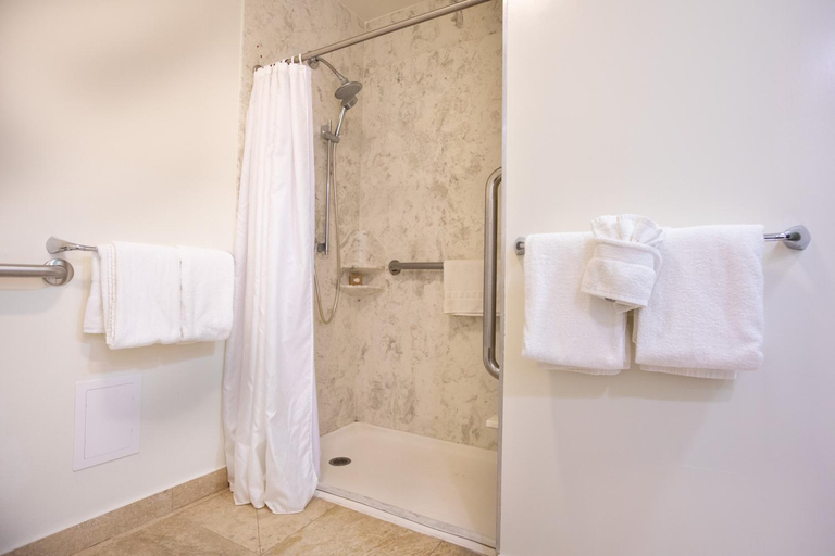 Bathroom 4, Munras Inn, Monterey