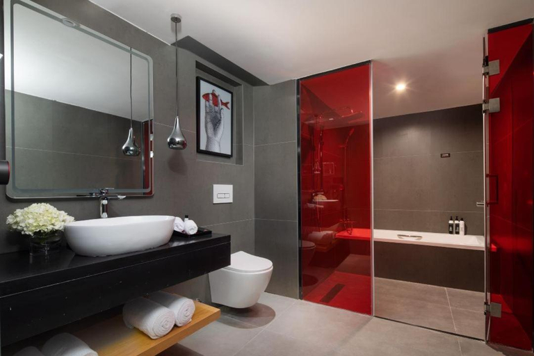 Bathroom 4, Radisson RED Shanghai Wujiaochang Hotel, Shanghai