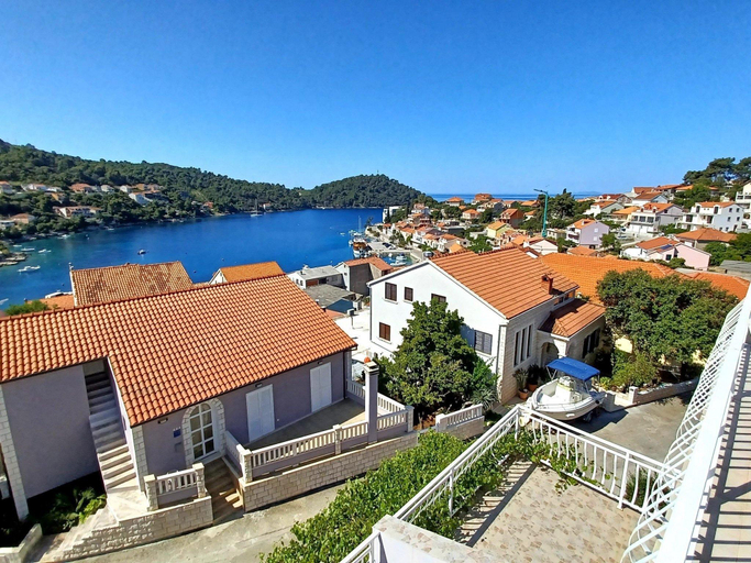 Others 5, Berties Lodge - Two Bedroom Apartment with Terrace and Sea ViewA1, Smokvica