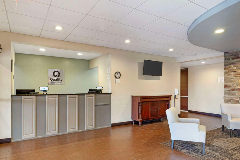 Public Area 2, Quality Inn Valley- West Point, Chambers