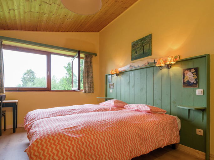 Bedroom 2, Rustic Retreat in Houvegne, Liège