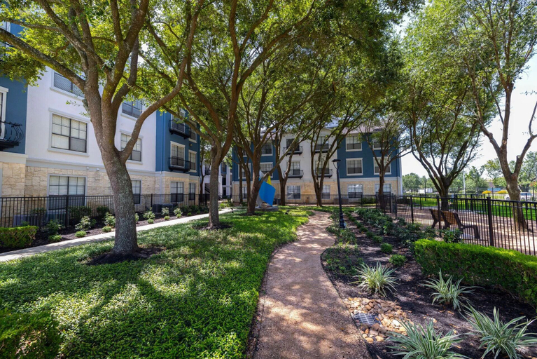 Exterior & Views, Landing Apartments West Houston, Houston