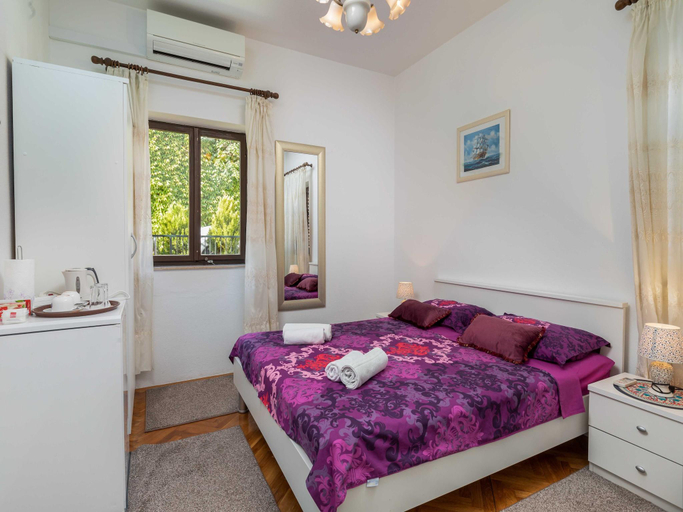 Bedroom 1, Guest House Cesic - Double Room No8, Dubrovnik