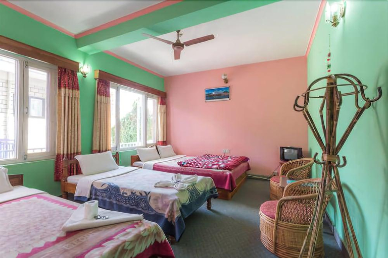 Bedroom 2, Hotel 7 Continents, Gandaki