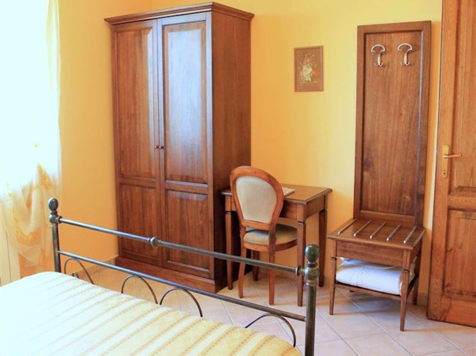 Bedroom 2, Country Farmhouse, Casperia, Rieti