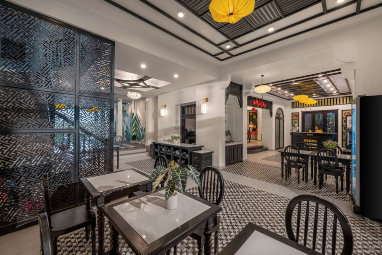 Food & Drinks 5, Old Town Hotel, Da Nang
