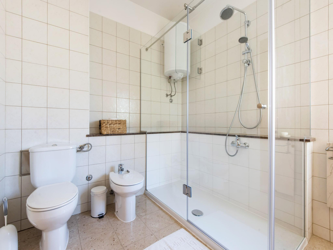 Bathroom 5, Seaside Villa in Zadar With Swimming Pool, Zadar