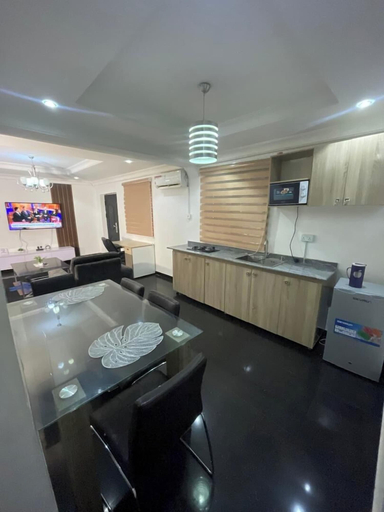 Others 5, House 17 Apartment and Services Ltd, AbujaMun