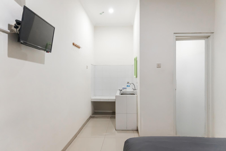 Bedroom 12