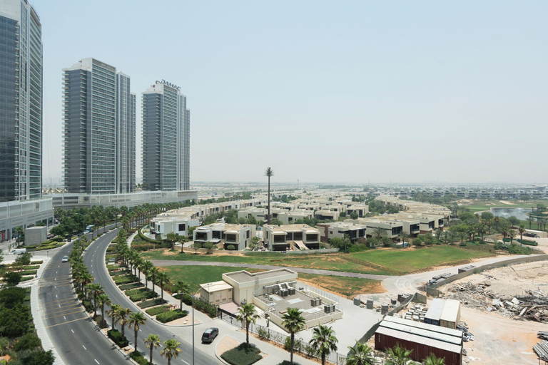 Others 5, KeyRock Living - Premium Apt with Pool, Dubai