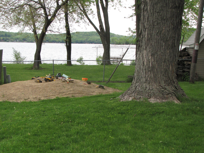 Others 5, Lake Wisconsin Resort, Columbia