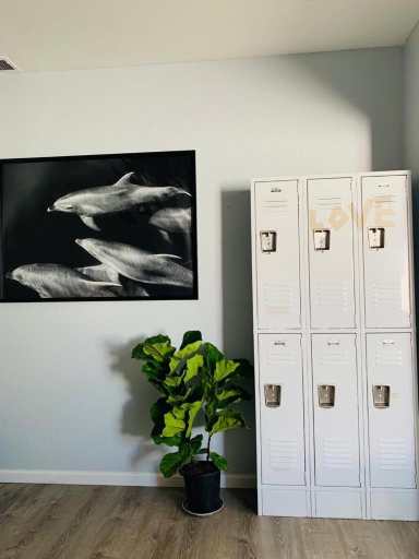 4, Van Nuys Homes for the Soul, Los Angeles