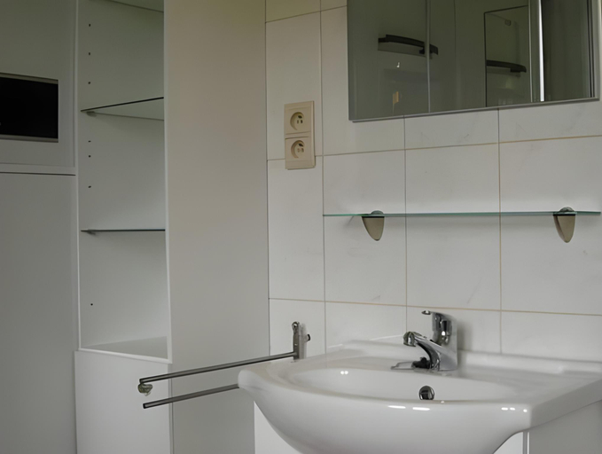 Bathroom 3, Holiday Home in Zele near Laarne Castle, Oost-Vlaanderen