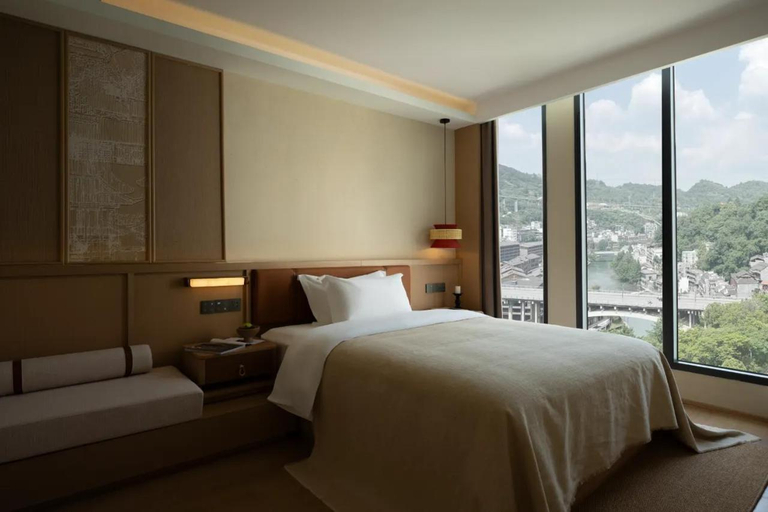 Bedroom 2, Yanyu Yunxi Resort Hotel 烟雨云兮酒店, Xiangxi Tujia and Miao