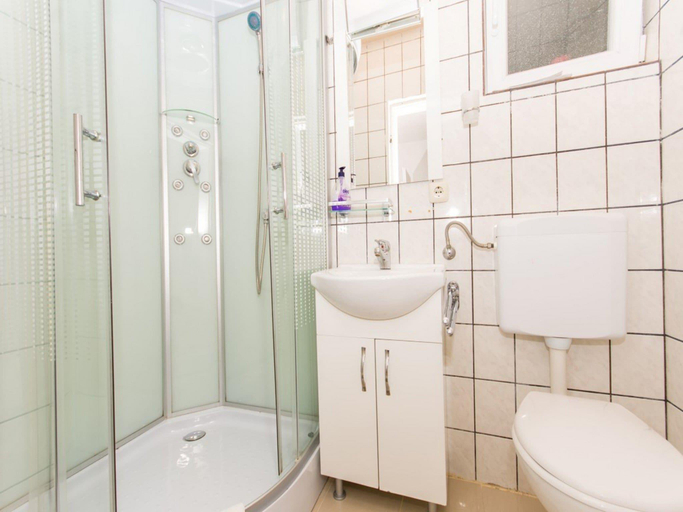 Bathroom, Villa Stil - Studio Apartment with Balcony and Sea View 101, Okrug