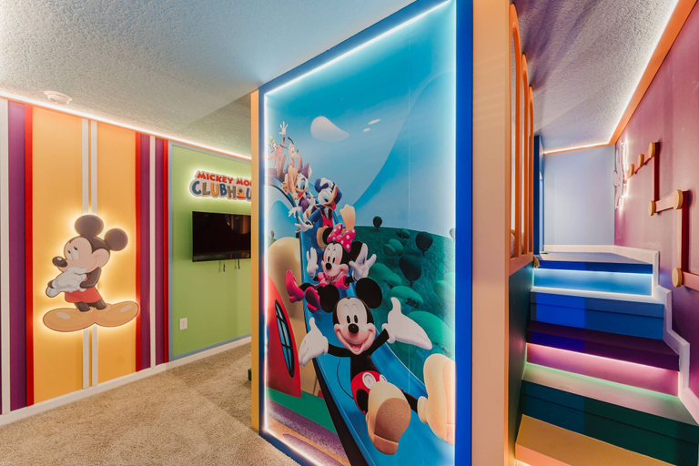 Room 2, New Solara Epic 9bd Pool Game Summerkitchen Cinema, Osceola