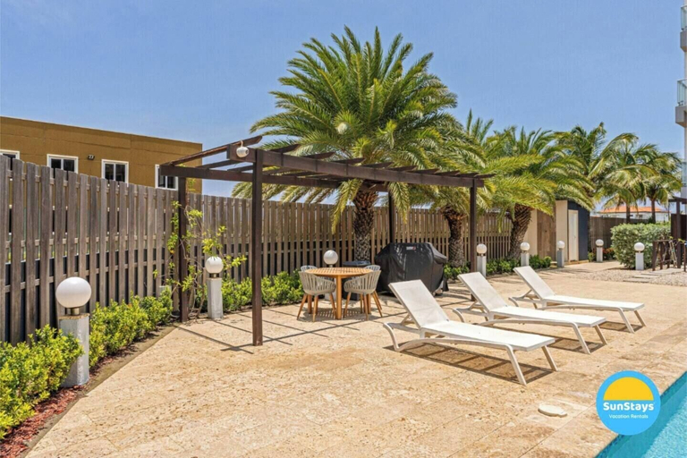 Others 5, Las Islas Condominiums