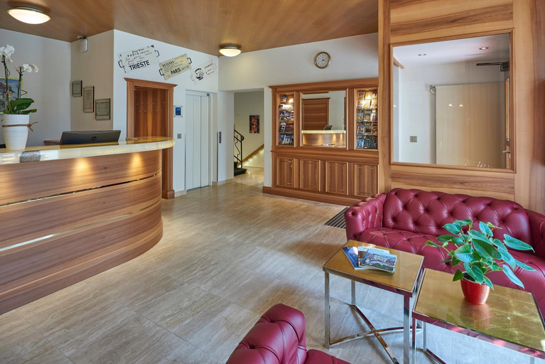 Public Area 2, Hotel Ambassador, Brig