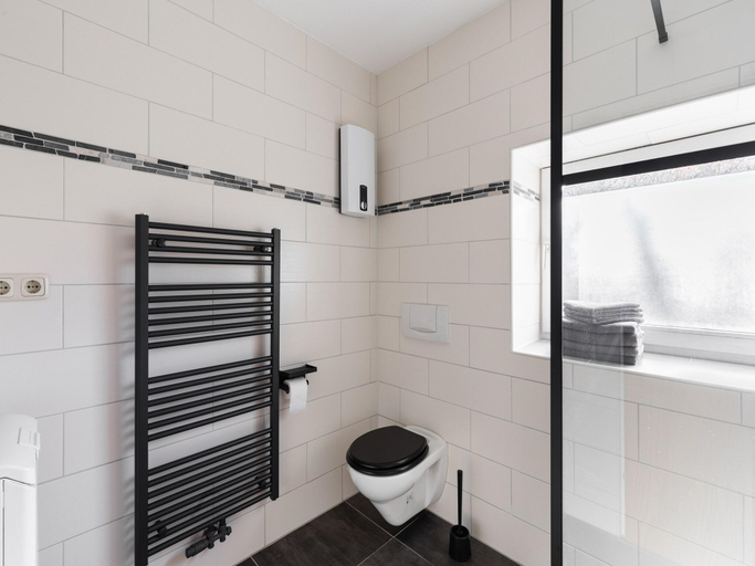 Others 3, Ferienwohnung in Monschau-Hofen mit eigenem Garten, Städteregion Aachen